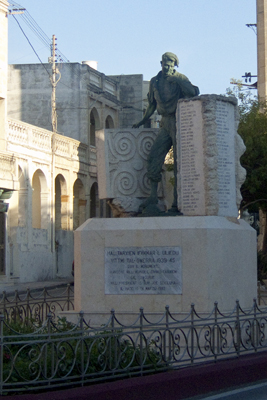 Помятник жертвам Второй мировой войны, Таршин, Мальта.jpg